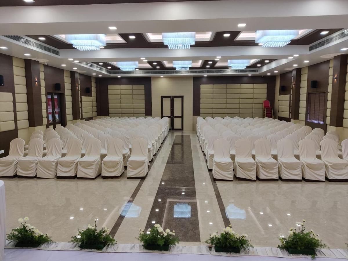 Sri Ram Hotel Tirunelveli Kültér fotó