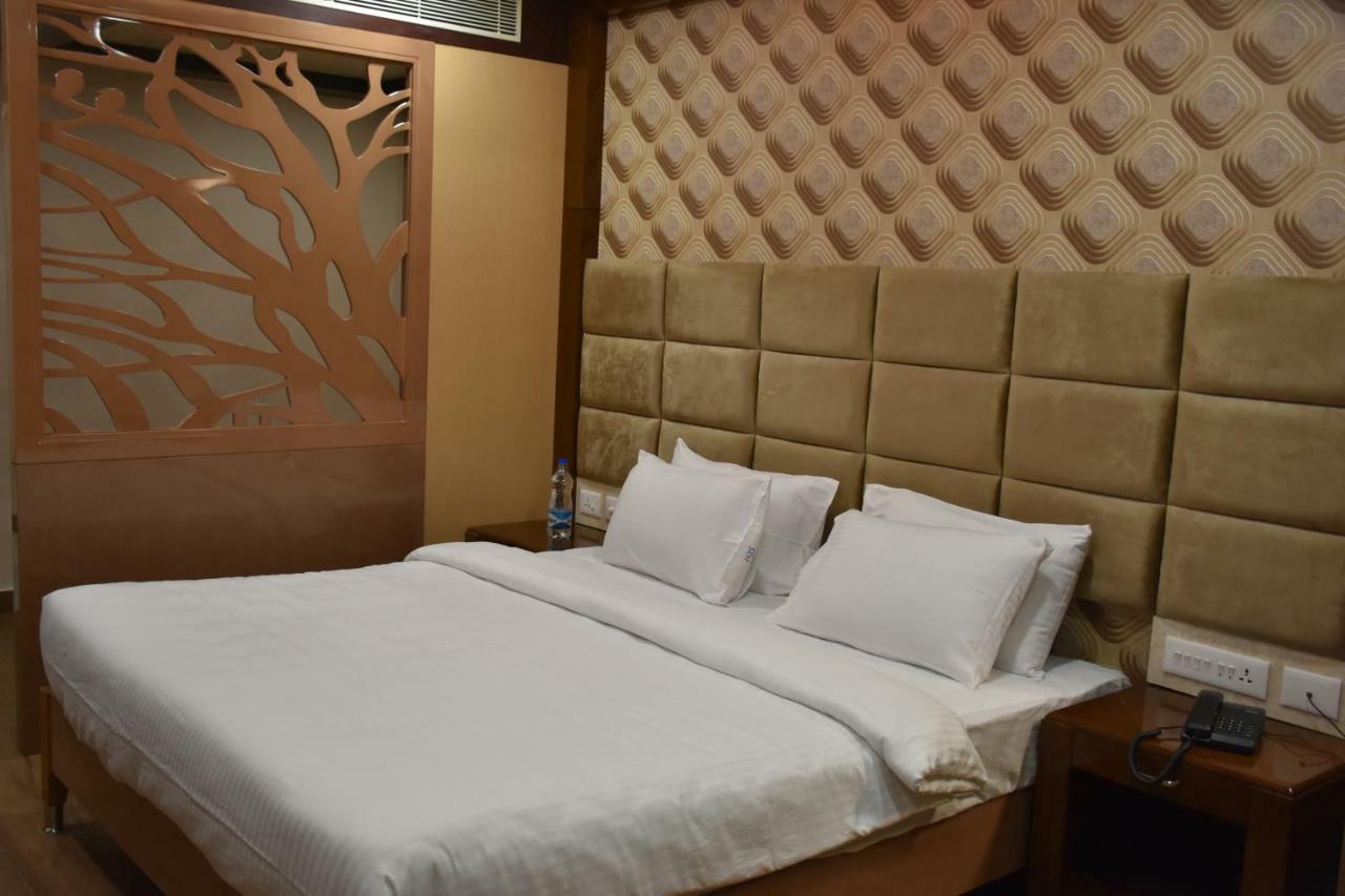 Sri Ram Hotel Tirunelveli Kültér fotó