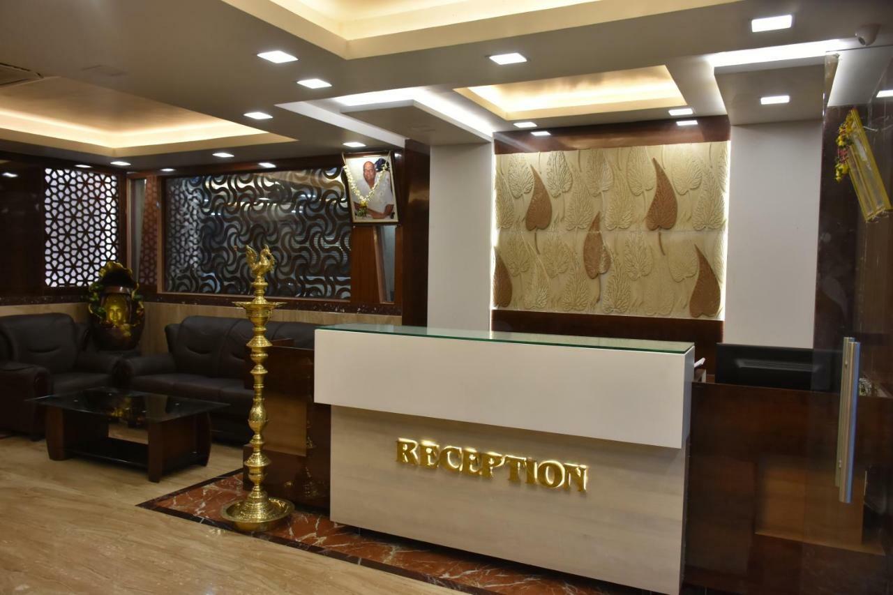 Sri Ram Hotel Tirunelveli Kültér fotó